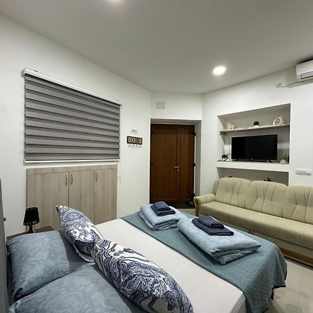 Studio Apartment In Old Town- With Parking Mostar Exterior foto