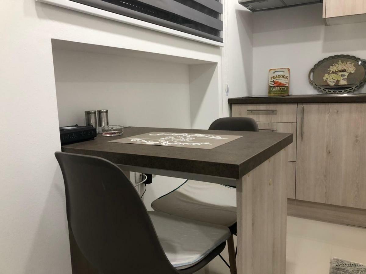 Studio Apartment In Old Town- With Parking Mostar Exterior foto